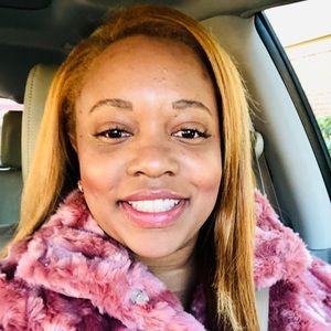 Meet your Posher, Victoria